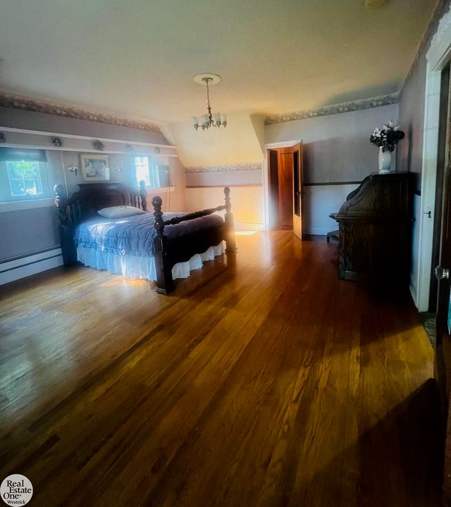 Bdrm 2 Hardwood floors | Image 46