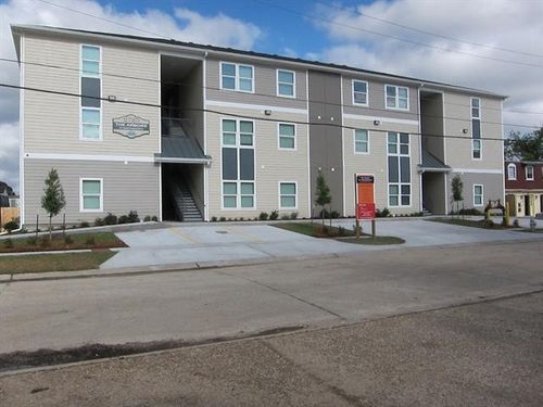 203-2725 Independence St, Metairie, LA, 70006-6765 | Card Image