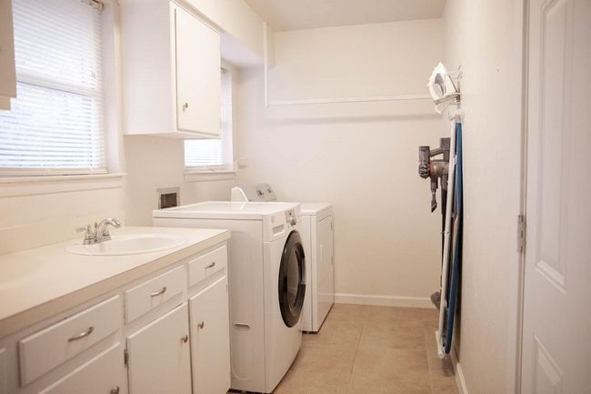 1505 Yucca St, House other with 3 bedrooms, 2 bathrooms and null parking in Midlothian TX | Image 15