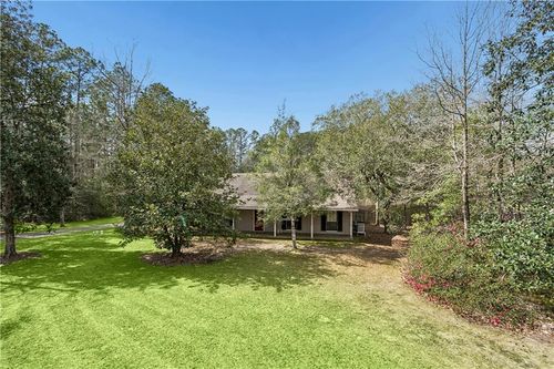 107 Pinewood Cir, Pearl River, LA, 70452-5265 | Card Image