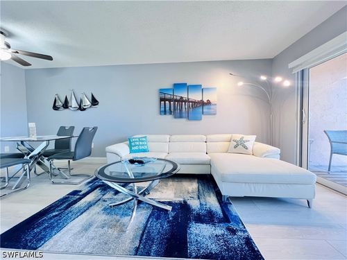 310-400 Forest Lakes Blvd, NAPLES, FL, 34105-2385 | Card Image