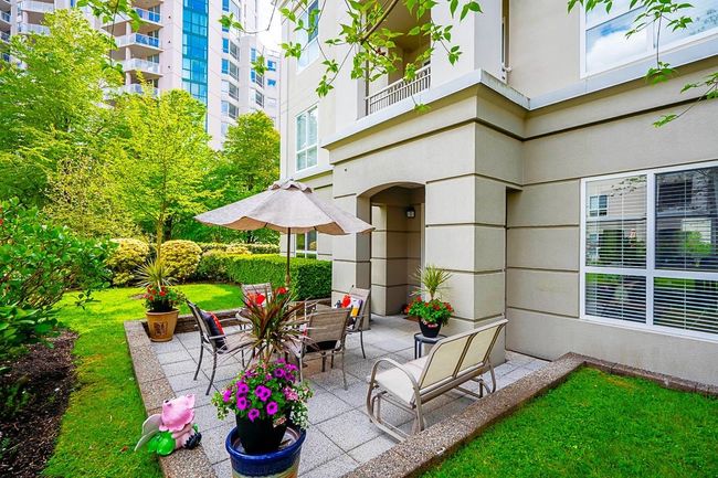 119 - 3098 Guildford Way, Condo with 2 bedrooms, 2 bathrooms and 2 parking in Coquitlam BC | Image 2
