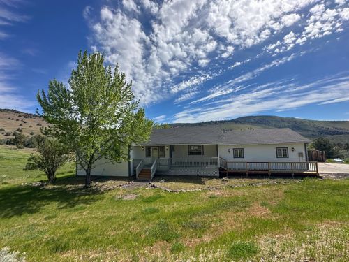 1839 Melanie Ct, Klamath Falls, OR, 97601-9366 | Card Image