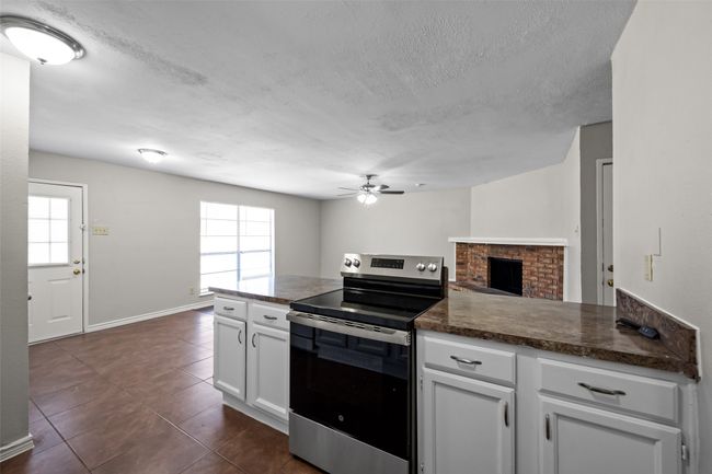 618 Live Oak Dr, House other with 3 bedrooms, 2 bathrooms and null parking in Mansfield TX | Image 12