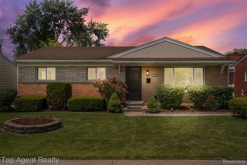 32532 Steinhauer St, Westland, MI, 48186-5262 | Card Image