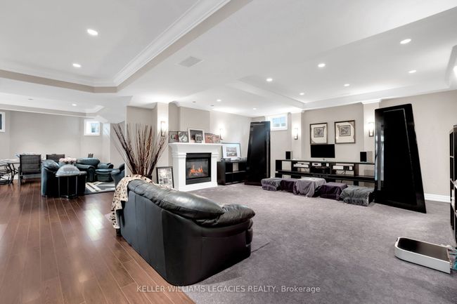 360 Conservation Dr, House other with 6 bedrooms, 4 bathrooms and 8 parking in Brampton ON | Image 36