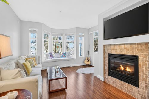 304-588 12th St, New Westminster, BC, V3M4H9 | Card Image