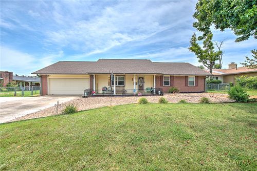 1104 W Pine St, Rogers, AR, 72756-4334 | Card Image
