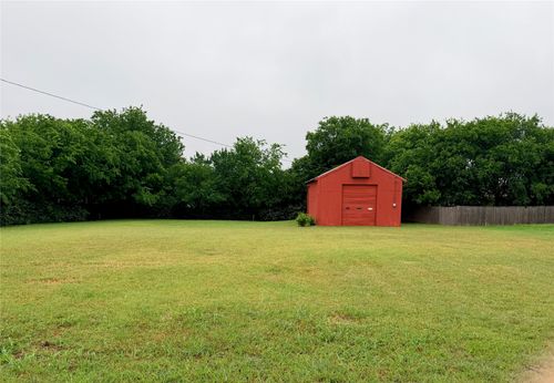 208 Gallia St, Bowie, TX, 76230-4602 | Card Image
