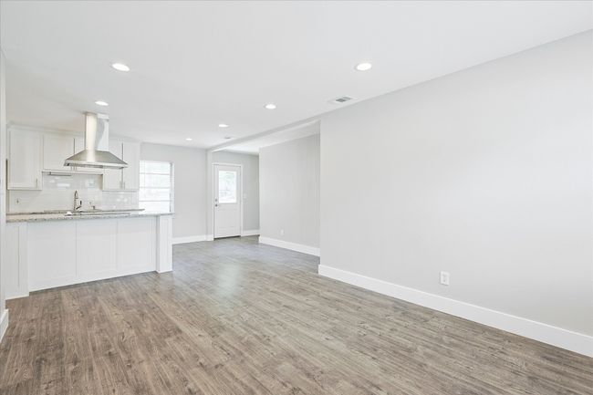 821 Collin Dr, House other with 4 bedrooms, 2 bathrooms and null parking in Euless TX | Image 6