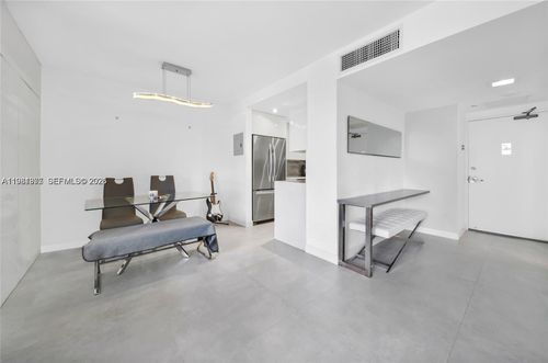 apt-414-1200 West Ave, Miami Beach, FL, 33139-4312 | Card Image