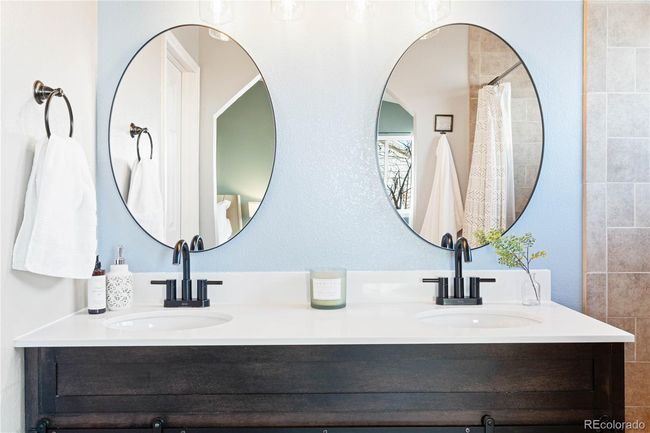 9905 Foxhill Cir, House other with 3 bedrooms, 2 bathrooms and 2 parking in Highlands Ranch CO | Image 17