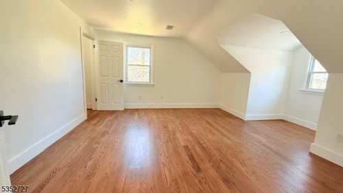 589 Eder Ave, Franklin Lakes, NJ, 07417-3011 | Card Image
