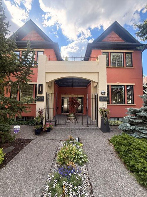 1717 7 Ave Nw, Calgary, AB, T2N0Z5 | Card Image