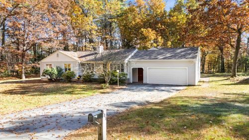 101 Horace Greeley Rd, Amherst, NH, 03031-1610 | Card Image