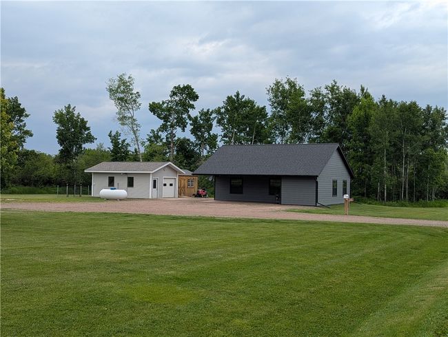 Home and Garage | Image 25