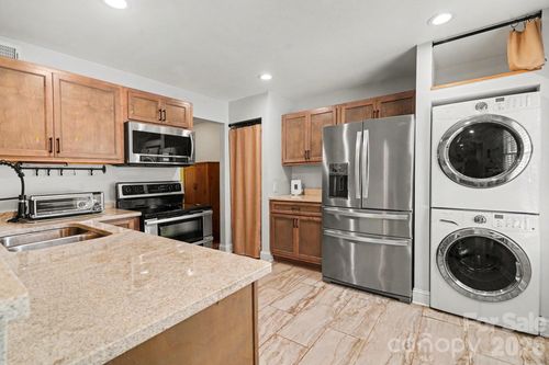 h-4605 Hedgemore Dr, Charlotte, NC, 28209-3253 | Card Image
