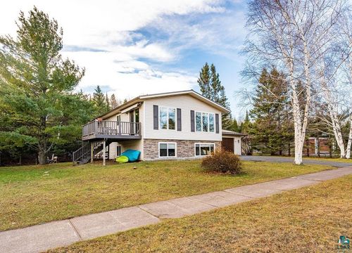 18 Nelson Dr, Silver Bay, MN, 55614 | Card Image