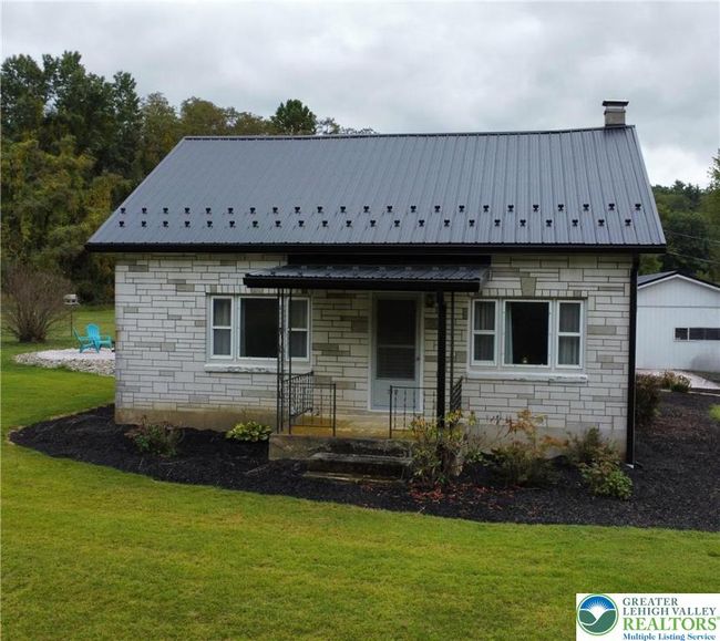 2012 State St, House other with 3 bedrooms, 1 bathrooms and null parking in Alburtis PA | Image 32