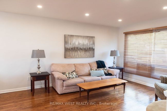 25 Norman Ave, House other with 5 bedrooms, 3 bathrooms and 4 parking in Nobleton ON | Image 6