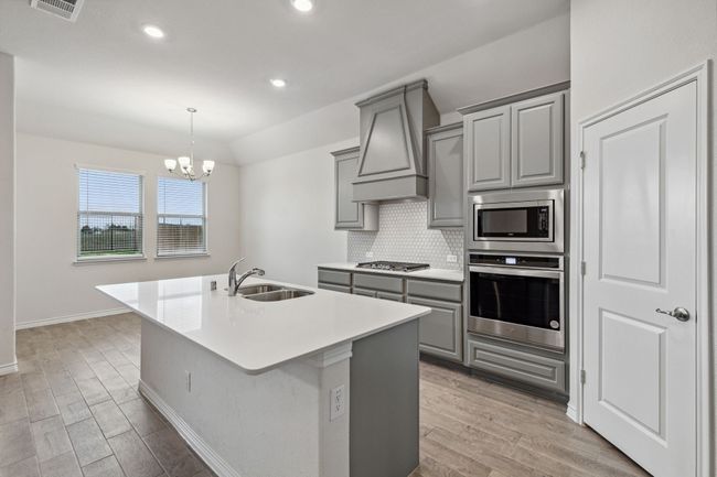 3922 Sidney Ln, House other with 4 bedrooms, 2 bathrooms and null parking in Heath TX | Image 7