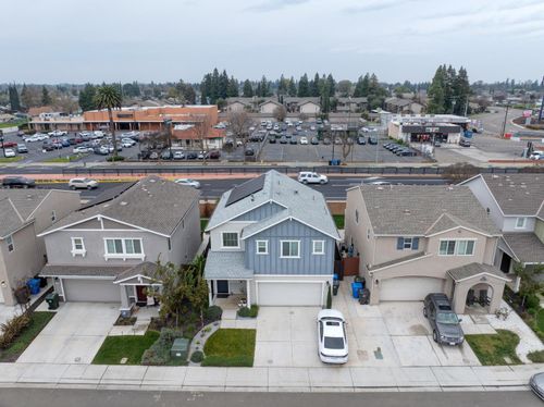 1479 Santini Ave, Manteca, CA, 95336-2999 | Card Image