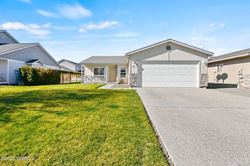 2410 S 73rd Ave, Yakima, WA, 98903-9310 | Card Image