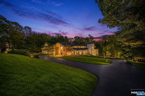 809 W Shore Dr, Kinnelon, NJ, 07405-2119 | Card Image