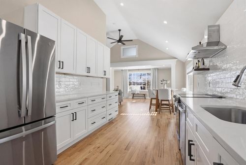 50 Cobbetts Pond Rd, Windham, NH, 03087-1940 | Card Image