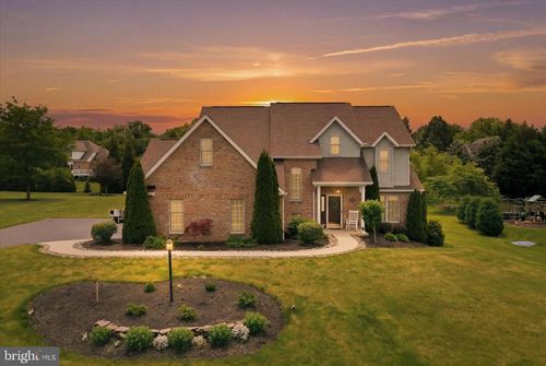 1381 Garman Dr, CHAMBERSBURG, PA, 17202-4707 | Card Image