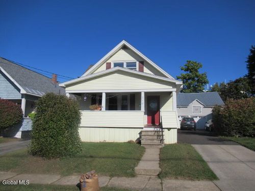 210 3rd St, Scotia, NY, 12302-2028 | Card Image