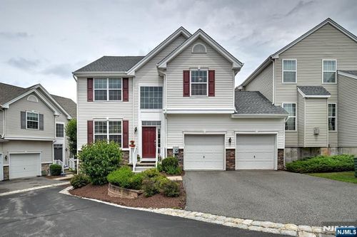 150 Sowers Dr, Hackettstown, NJ, 07840-7627 | Card Image