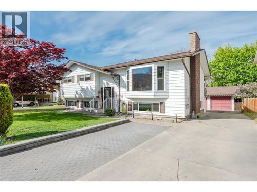 118 Murray Dr, Penticton, BC, V2A7E4 | Card Image
