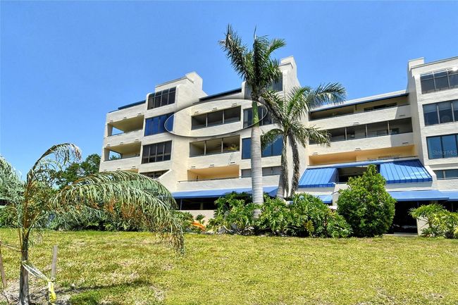 APT-310 - 835 S Osprey Ave, Condo with 2 bedrooms, 2 bathrooms and null parking in SARASOTA FL | Image 38
