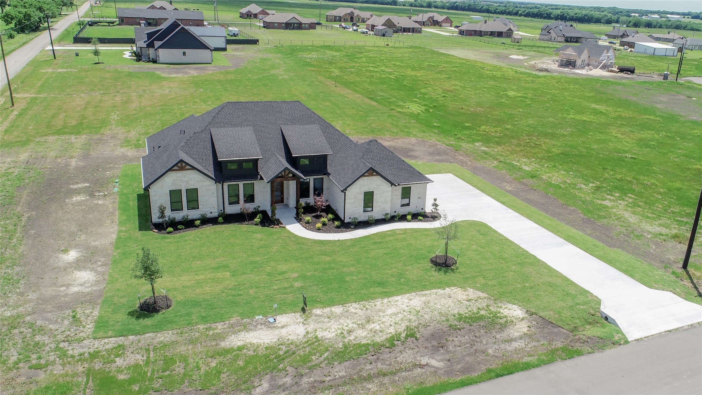 Residential in Celeste 4