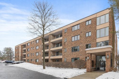 apt-8-12 Ledgewood Way, Peabody, MA, 01960-7408 | Card Image