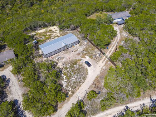 425 Private Road 181, Helotes, TX, 78023-2437 | Card Image