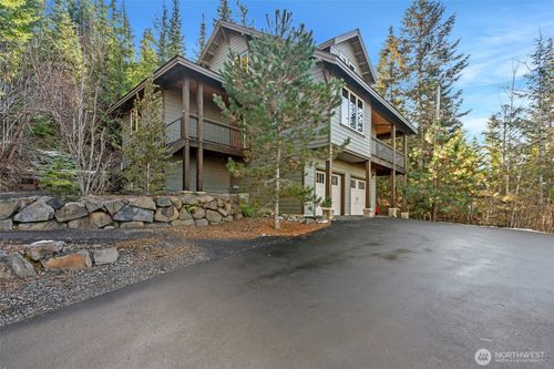 824 Huntrick Dr, Cle Elum, WA, 98922-6120 | Card Image