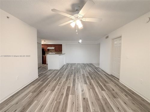 apt-201-655 Sw 111th Way, Pembroke Pines, FL, 33025-7008 | Card Image