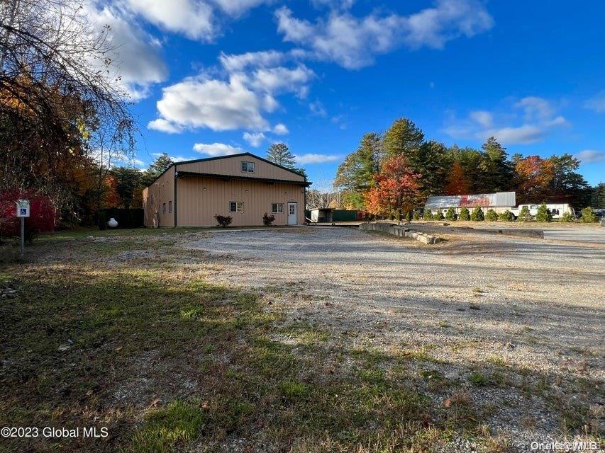 Commercial Sale in Out of Area 2