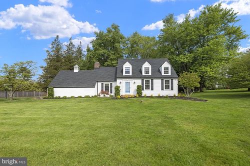 1025 Green Hill Farm Rd, Reisterstown, MD, 21136-5132 | Card Image
