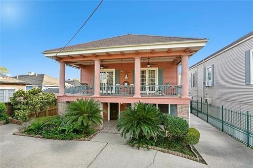 8127 Belfast St, New Orleans, LA, 70118-4336 | Card Image