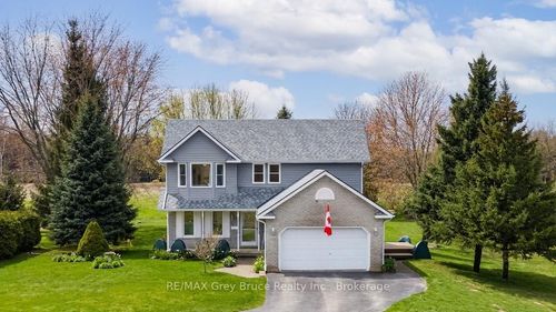 112 Mary Avenue, Georgian Bluffs, ON, N4K5N5 | Card Image