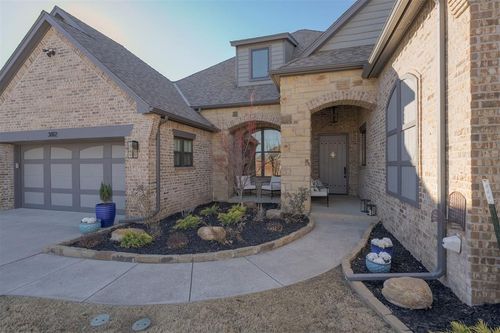 3812 Dalston Cir, Norman, OK, 73072-6547 | Card Image