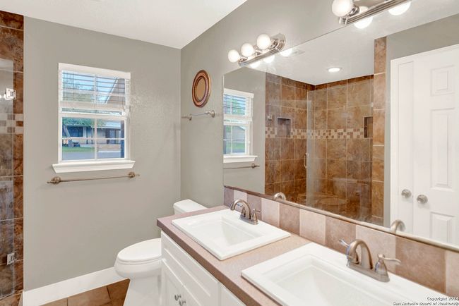 404 Schneider St, House other with 3 bedrooms, 2 bathrooms and null parking in Poth TX | Image 15