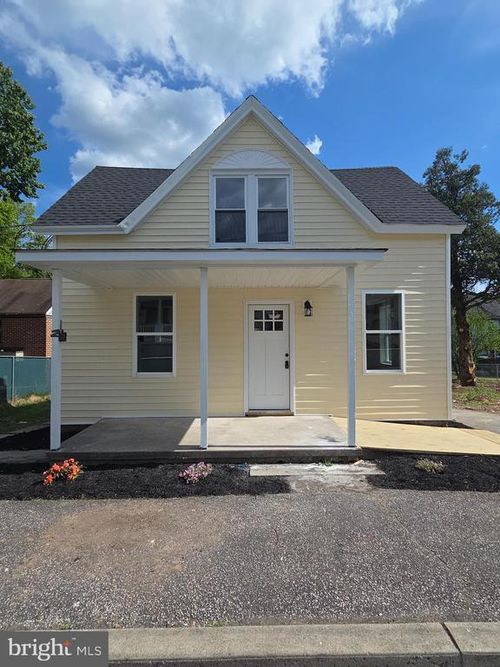 308 Vine St, WILLIAMSTOWN, PA, 17098-1429 | Card Image