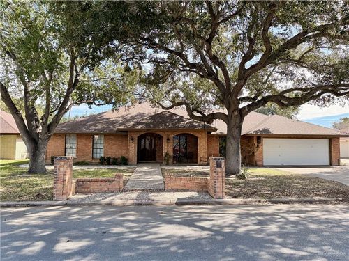 1117 S 1st 1/2 St, McAllen, TX, 78501-1150 | Card Image