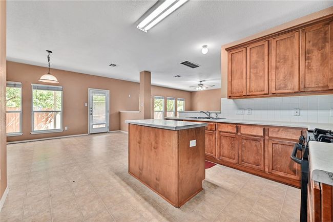 2049 Rachel Ln, House other with 5 bedrooms, 3 bathrooms and 4 parking in Round Rock TX | Image 13