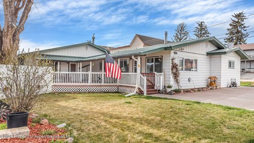 134 4th St, Meeker, CO, 81641-3200 | Card Image