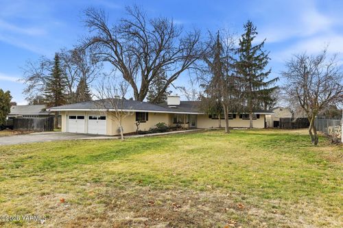 622 Pickens Rd, Yakima, WA, 98908-1841 | Card Image
